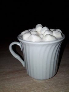 Hot Vanilla Milk Recipe - How to prepare a Hot Vanilla Milk Recipe using Vanilla, Milk and Marshmallows, how to make vanilla milk shake.